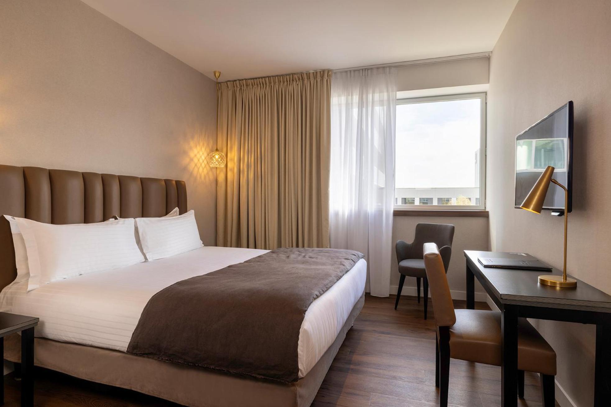 Best Western Plus Hotel Isidore Saint Jacques de la Lande Bagian luar foto