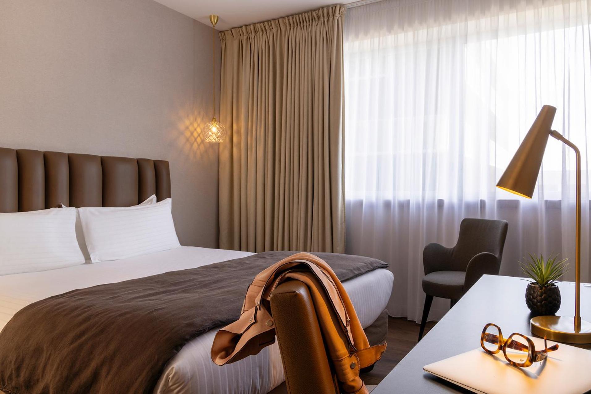 Best Western Plus Hotel Isidore Saint Jacques de la Lande Bagian luar foto