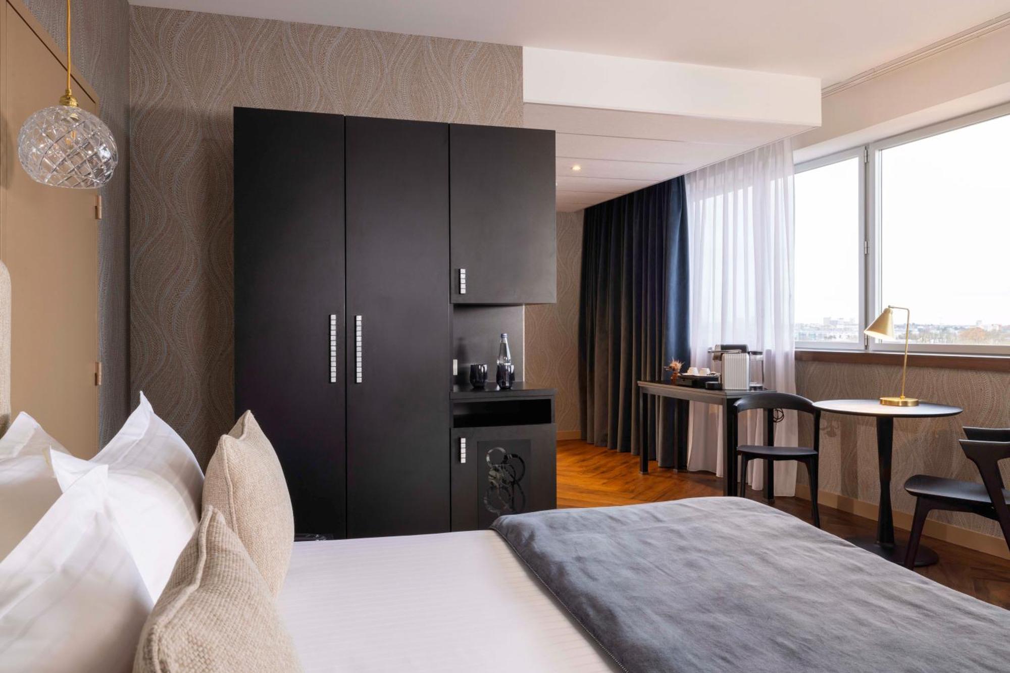 Best Western Plus Hotel Isidore Saint Jacques de la Lande Bagian luar foto